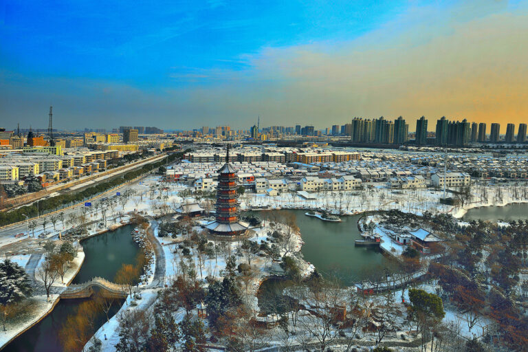 Beautiful Motherland - 6.Wanshan Tower in Snow
